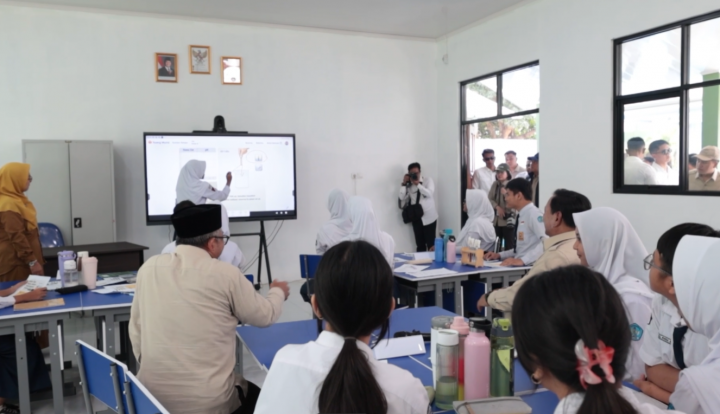 Kemendikdasmen Dapat Dukungan Komisi X dan Pemda untuk Akselerasi Digitalisasi Pendidikan