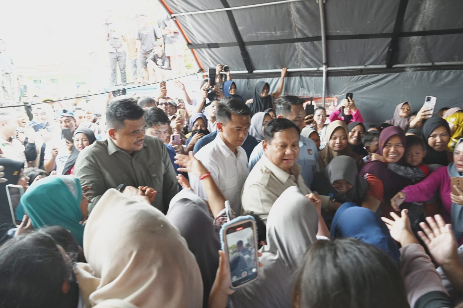 Prabowo: Air Bersih dan Infrastruktur Jadi Prioritas Pemulihan Banjir Langkat