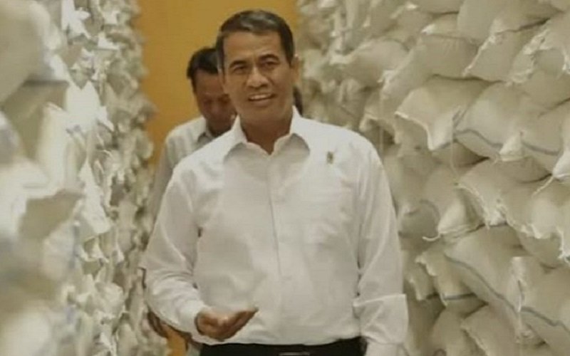 Mentan Targetkan Produksi Gula 3 Juta Ton pada 2026 untuk Wujudkan Swasembada