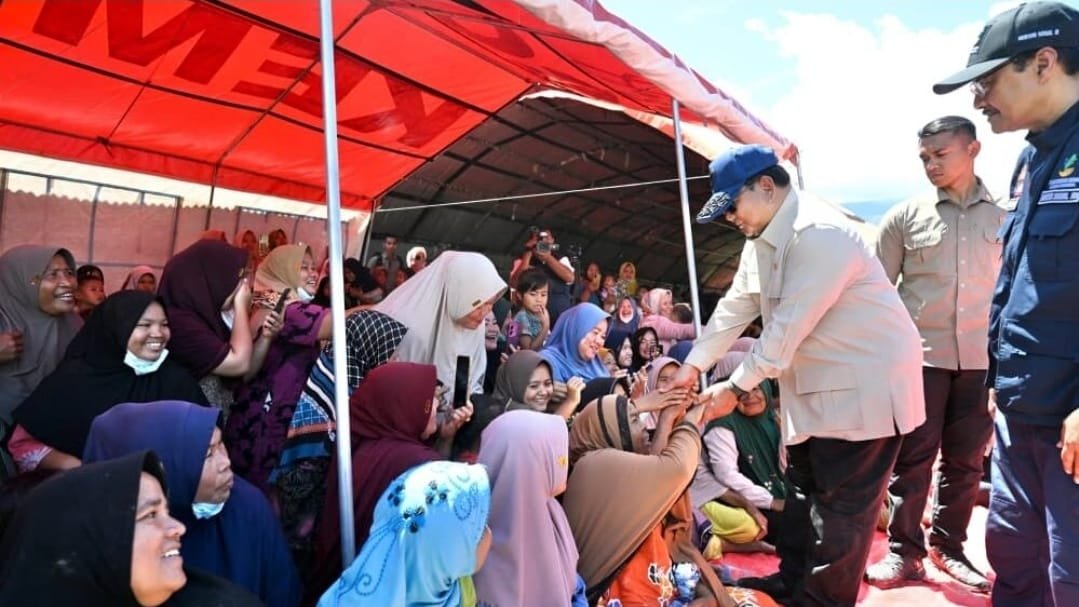 Presiden Prabowo Sambangi Pengungsi Banjir Aceh Tenggara, Sapa Anak-Anak dan Serap Aspirasi Warga