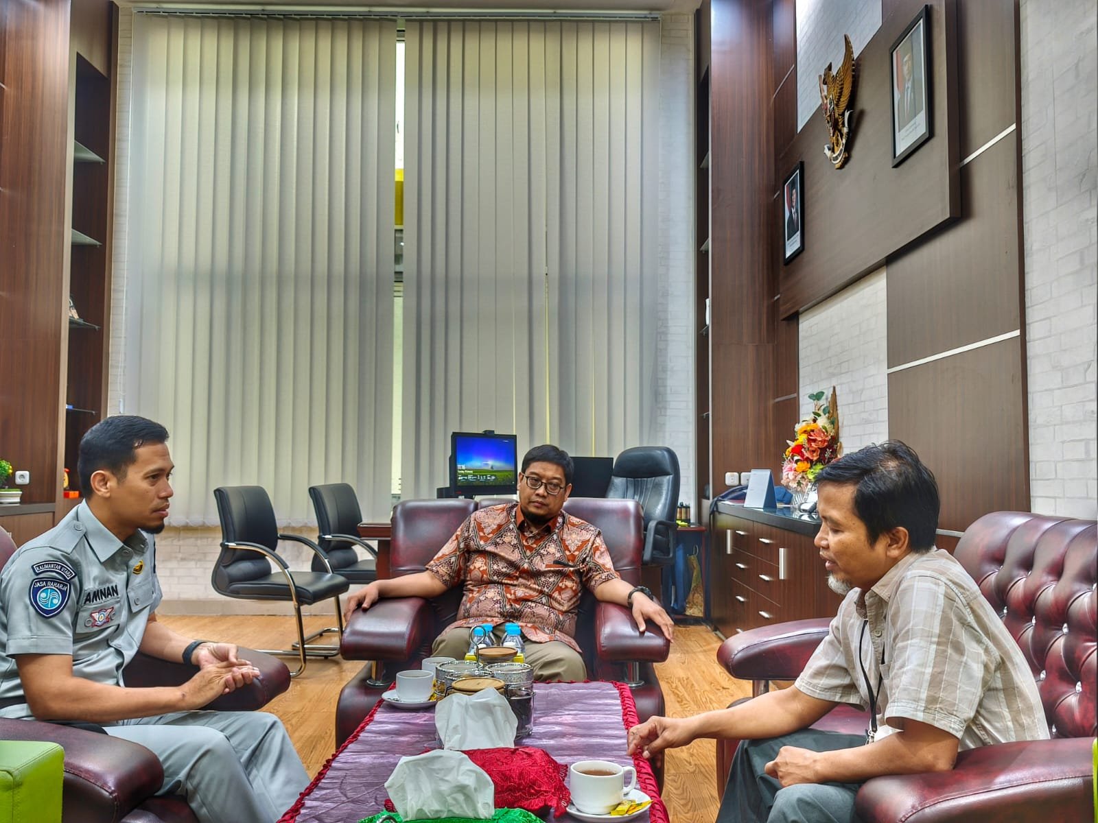 Silaturahmi dan Koordinasi: Kepala PT Jasa Raharja Cabang Tarakan Bertandang ke KPKNL Tarakan.