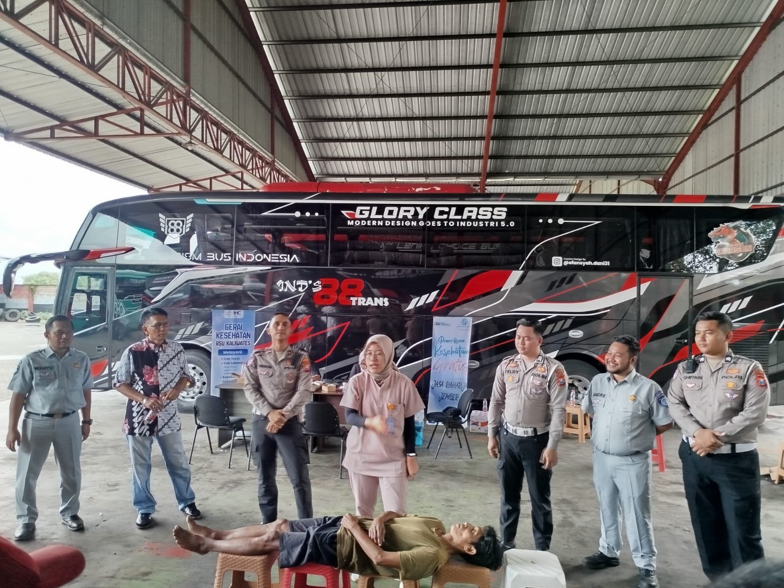 Tingkatkan Keselamatan Penumpang, Jasa Raharja Jember Gelar Pelatihan PPGD bagi Kru Bus Indra Jaya Bersama