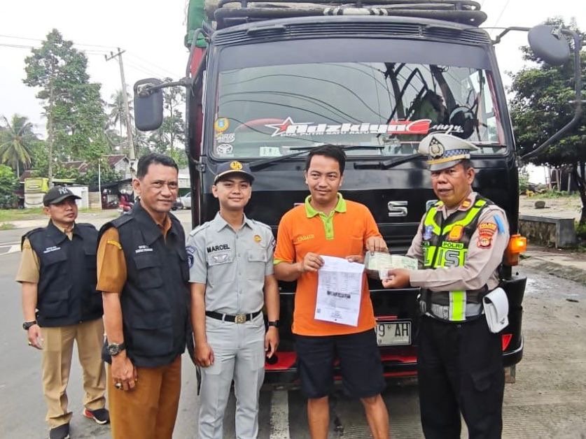 Jasa Raharja Kolaborasi Bersama Mitra Gelar Operasi Gabungan di Tugu Coklat Kabupaten Pesawaran