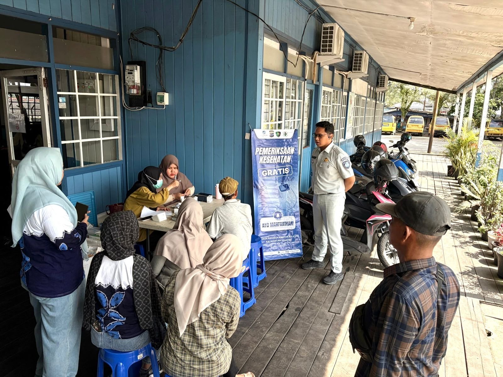Jasa Raharja Kalsel Sambangi Dermaga Banjar Raya, Berikan Layanan Kesehatan Gratis