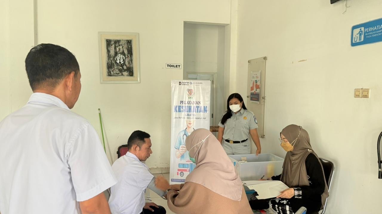 Jasa Raharja NTB Gelar Pelayanan Kesehatan Gratis di Pool DAMRI Jelang Mudik
