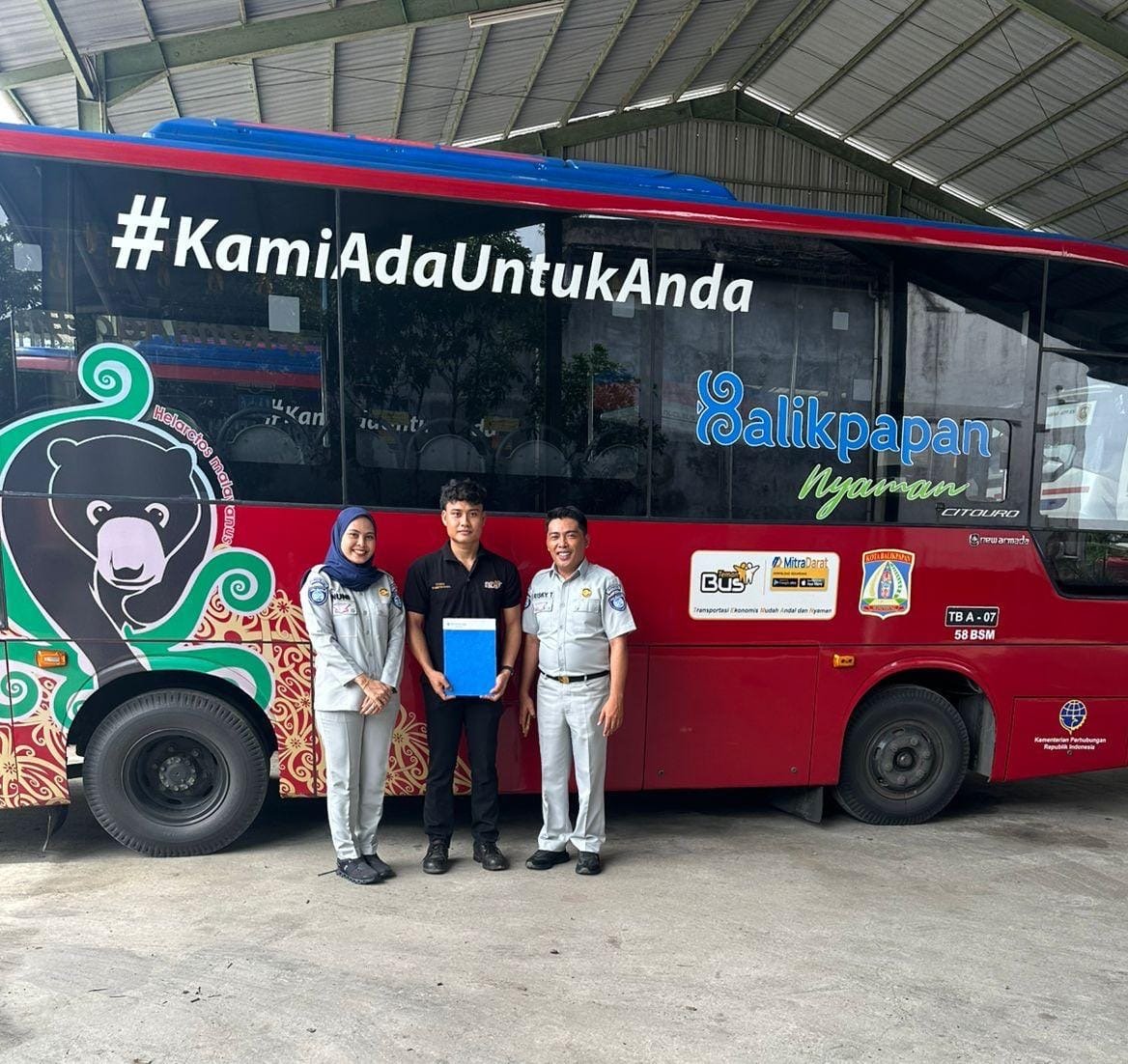 Tingkatkan Kepatuhan Pajak Kendaraan Angkutan Umum, Jasa Raharja dan Sinar Jaya Group Teken Komitmen Bersama