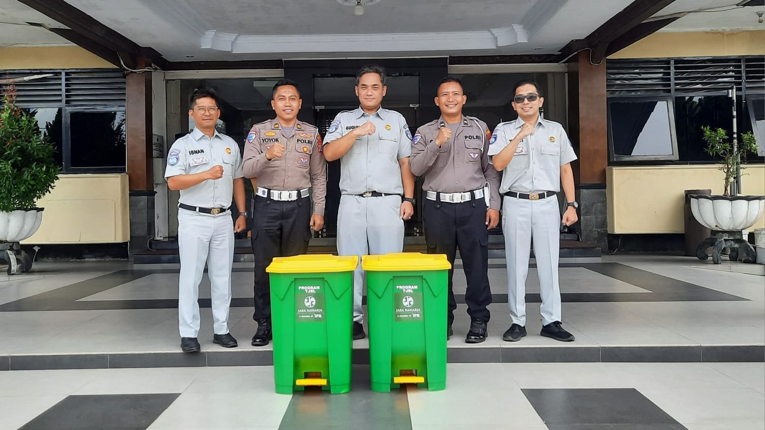 Perkuat Sinergi Keselamatan Lalu Lintas, Jasa Raharja DIY Serahkan Sarana TJSL ke Unit Gakkum Polresta Sleman