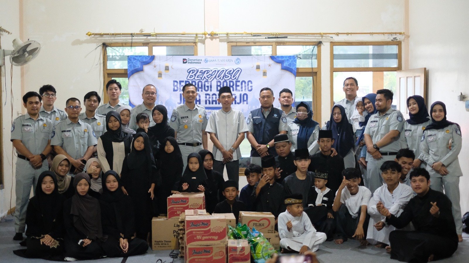 Jasa Raharja Kalimantan Barat Salurkan Bantuan Sembako ke Panti Asuhan dan Bagikan Takjil Melalui Kegiatan BERJASA