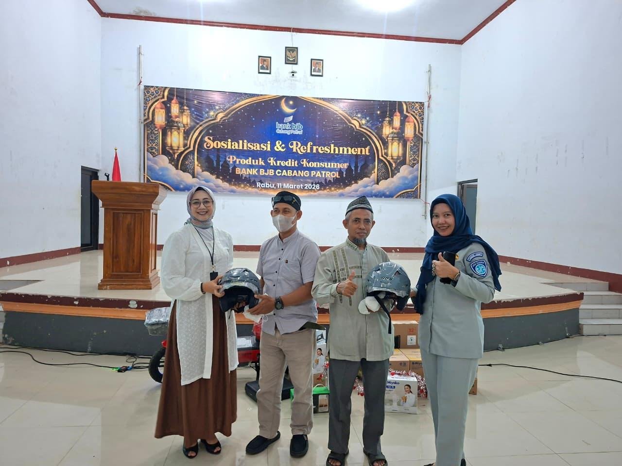 Wujudkan Budaya Tertib dan Aman: bank bjb Cabang Patrol bersama Tim Samsat Induk Haurgeulis Gelar Safety Campaign