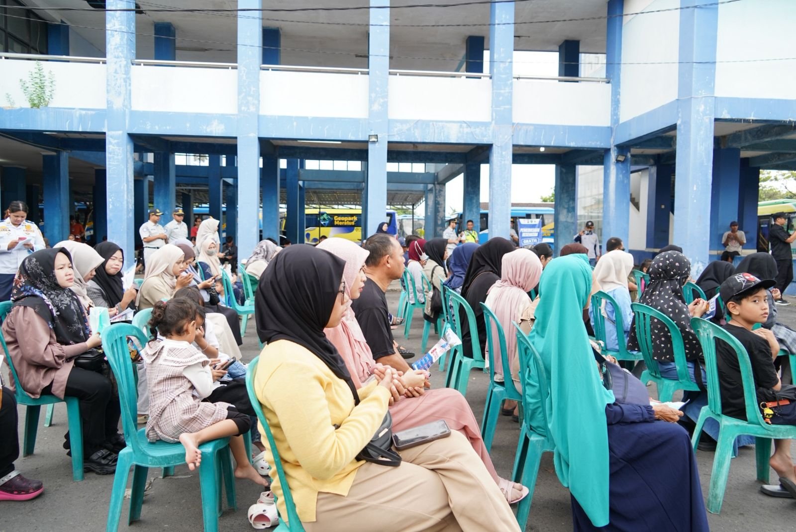 Mudik Gratis 2026, Pemprov dan Jasa Raharja Kalsel Berangkatkan 27 Mini Bus