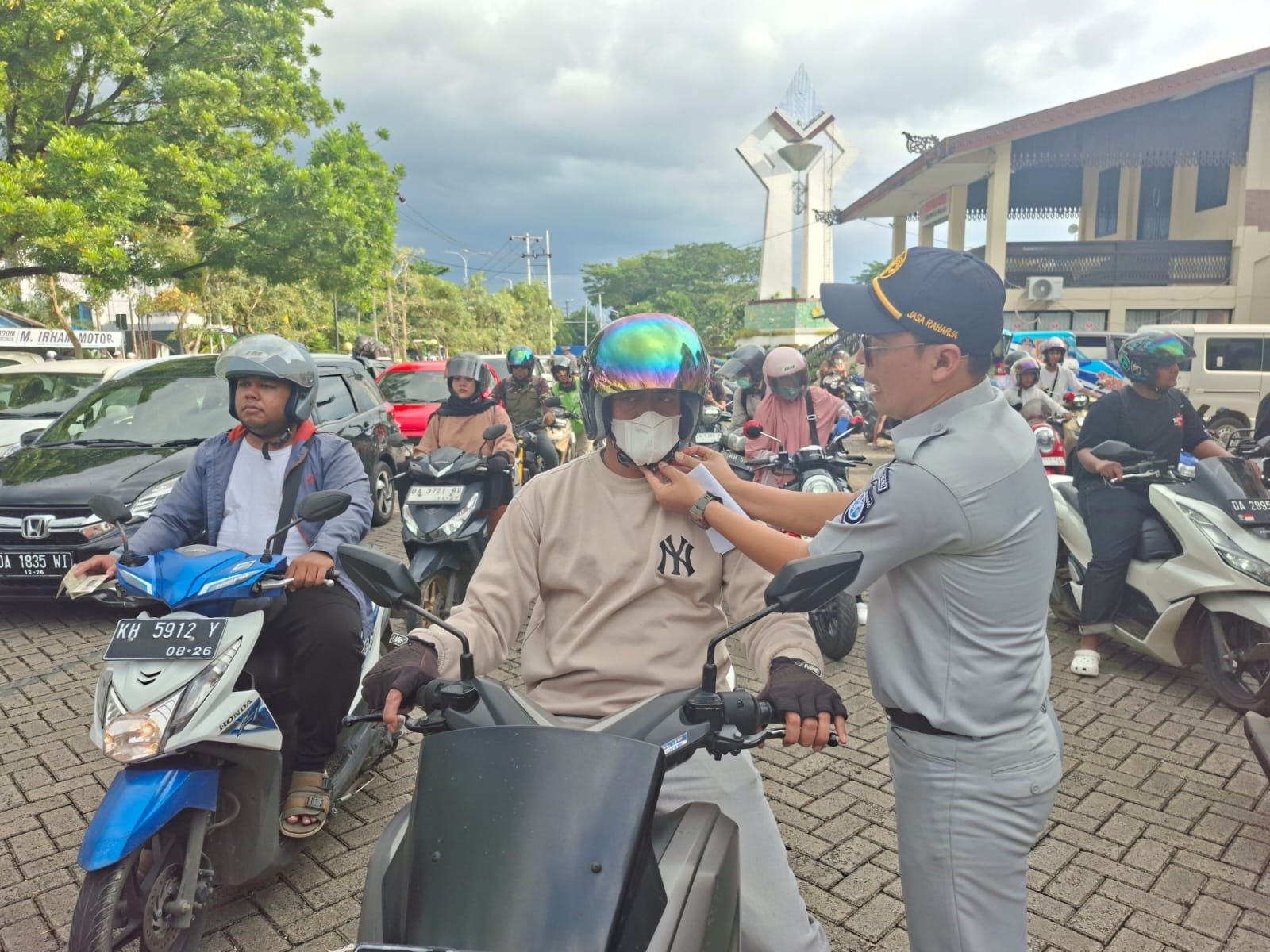 Tim Pembina Samsat Martapura Hadirkan Layanan Keliling, Sosialisasi Pajak dan Gebyar Emas Digencarkan