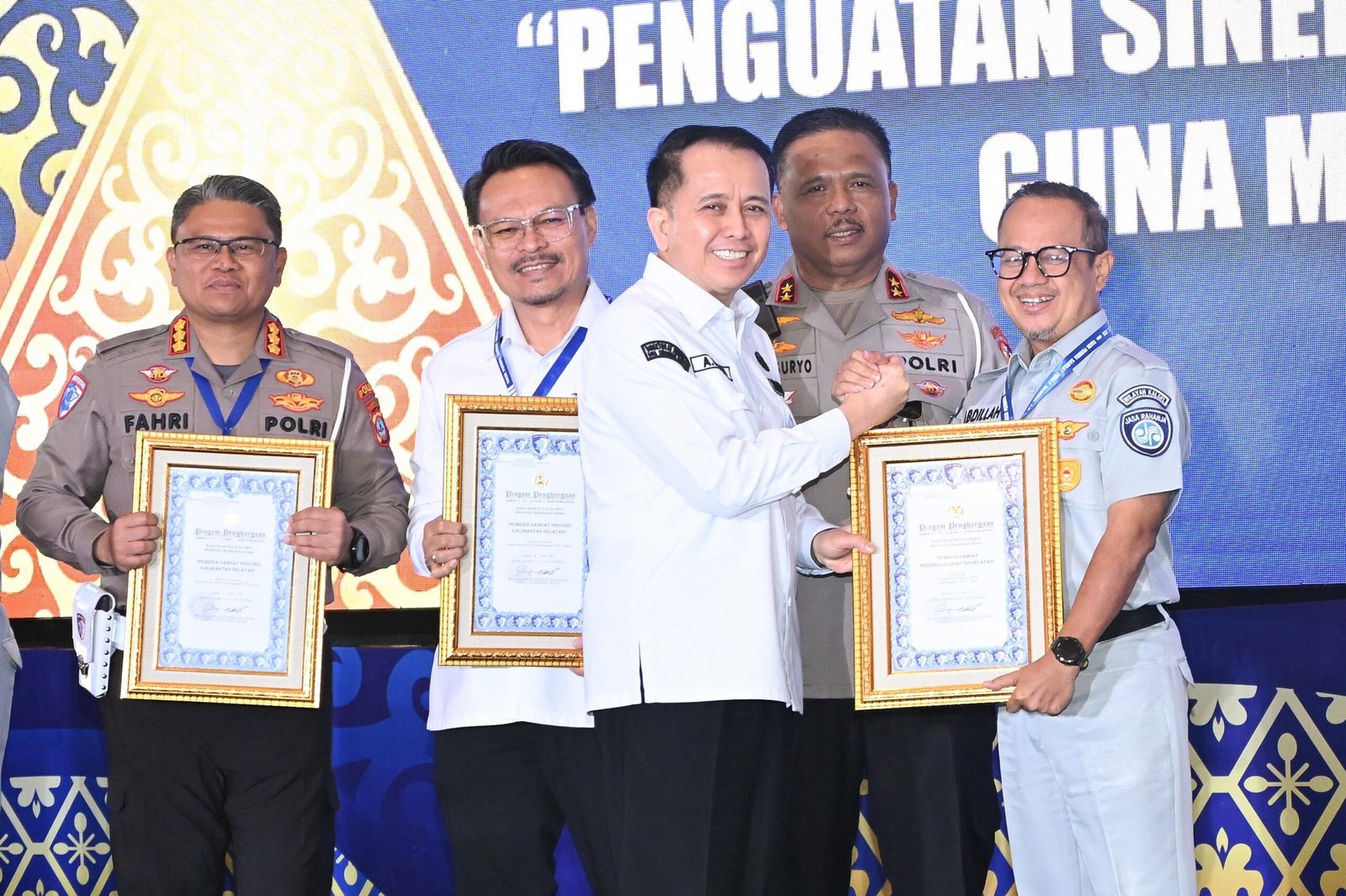 Tim Pembina Samsat Kalsel Raih Penghargaan Nasional, Bukti Nyata Transformasi Layanan