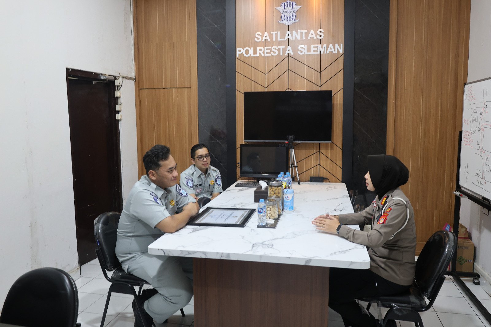 Posyanter Tempel Dinilai Sukses, Jasa Raharja Berikan Penghargaan kepada Polres Sleman