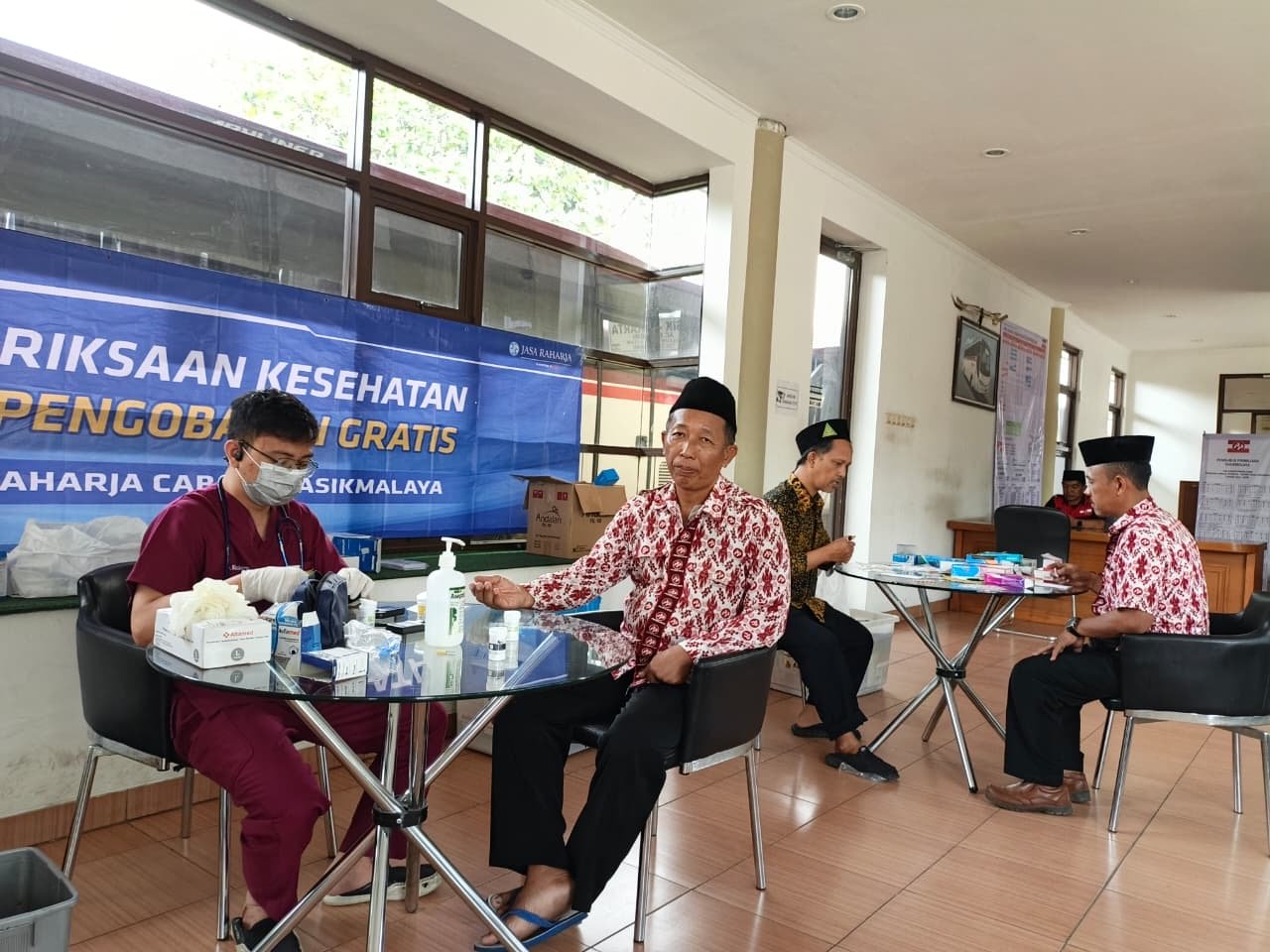 Jasa Raharja Cabang Tasikmalaya Gelar Pemeriksaan Kesehatan Gratis di PO Primajasa Tasikmalaya