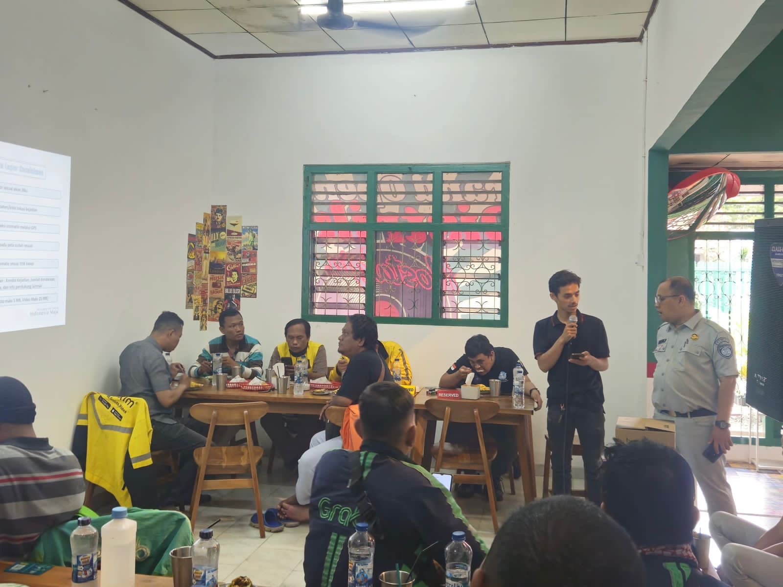 Jasa Raharja Metro Tingkatkan Keselamatan Berkendara melalui Sosialisasi JRKu Lapor Laka dan Pelatihan PPGD bagi Driver Online