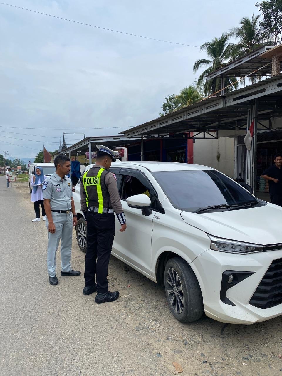 Jasa Raharja Sumbar dan Tim Pembina Samsat Gelar Operasi Gabungan di Lintau Buo, Dekatkan Pelayanan kepada Masyarakat
