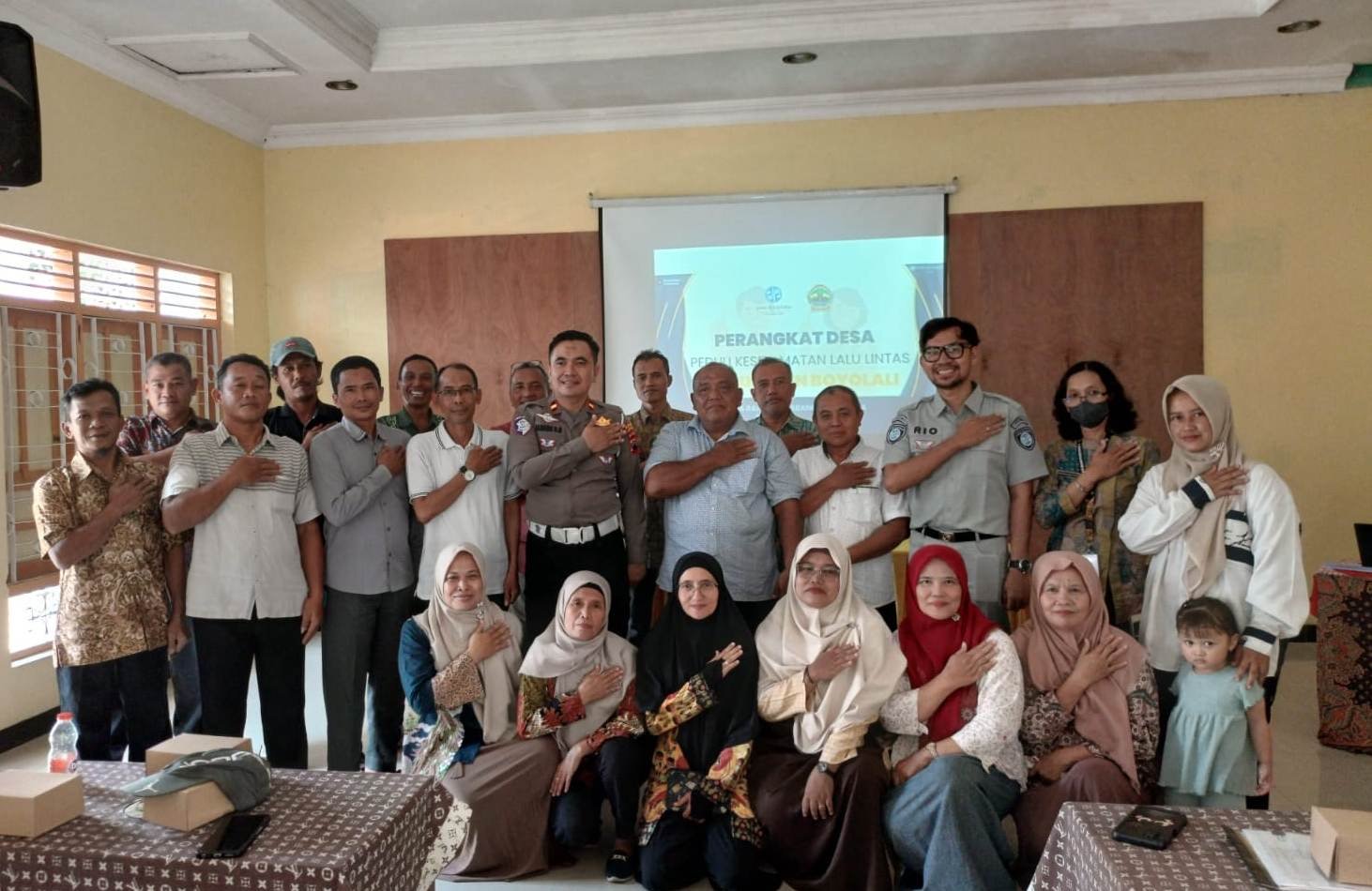 Jasa Raharja Gelar Sosialisasi Kepada Perangkat Desa Di Daerah Rawan Laka Di Desa Denggungan Kecamatan Banyudono Kabupaten Boyolali