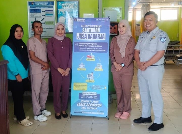 Jasa Raharja Lakukan Monitoring Penjaminan dan Pemasangan Banner Alur Penjaminan santunan di RSUD Mukomuko