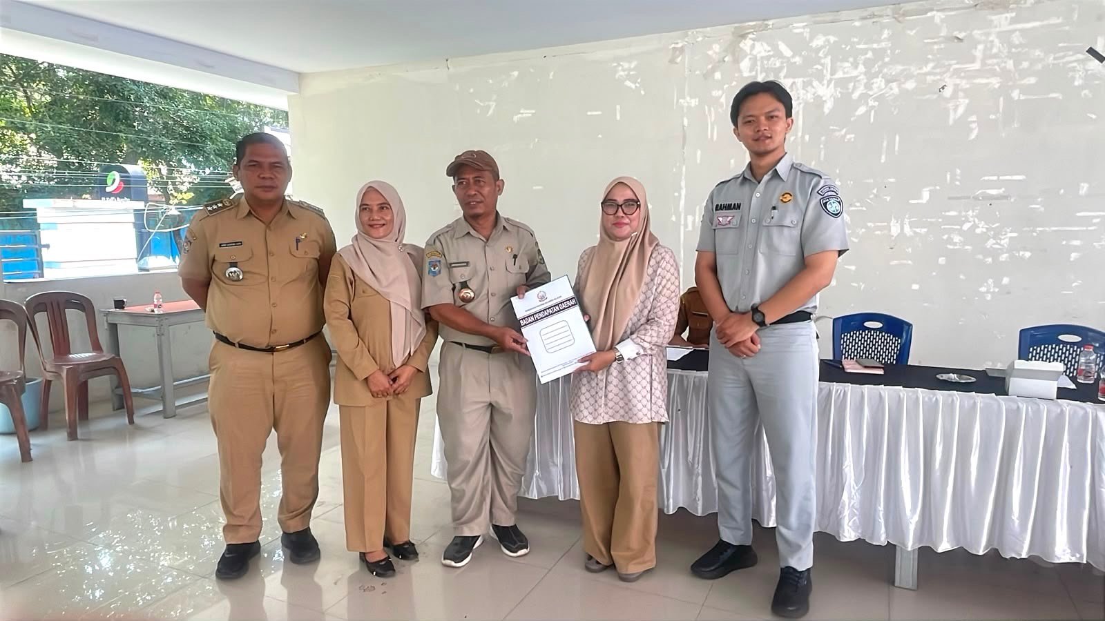 Jasa Raharja Palopo Bersama Samsat dan Bapenda Serahkan Data KTMDUSekaligus Sosialisasi Opsen, PKB, dan SWDKLLJ di Kecamatan Wara Timur