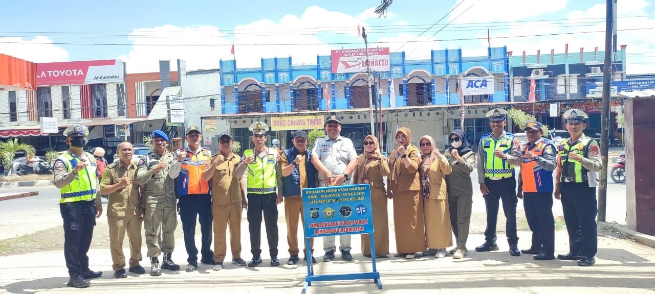 Tingkatkan Kepatuhan Pajak Kendaraan, Jasa Raharja dan Tim Pembina Samsat Gelar Operasi Gabungan di 8 Titik Kota Kendari