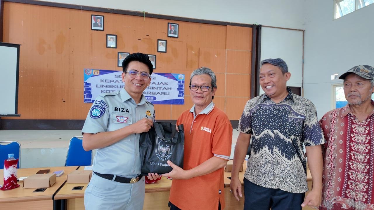Lebih Mudah Bayar Pajak, Tim Pembina Samsat Banjarbaru Dekatkan Informasi Layanan kepada Warga Kemuning