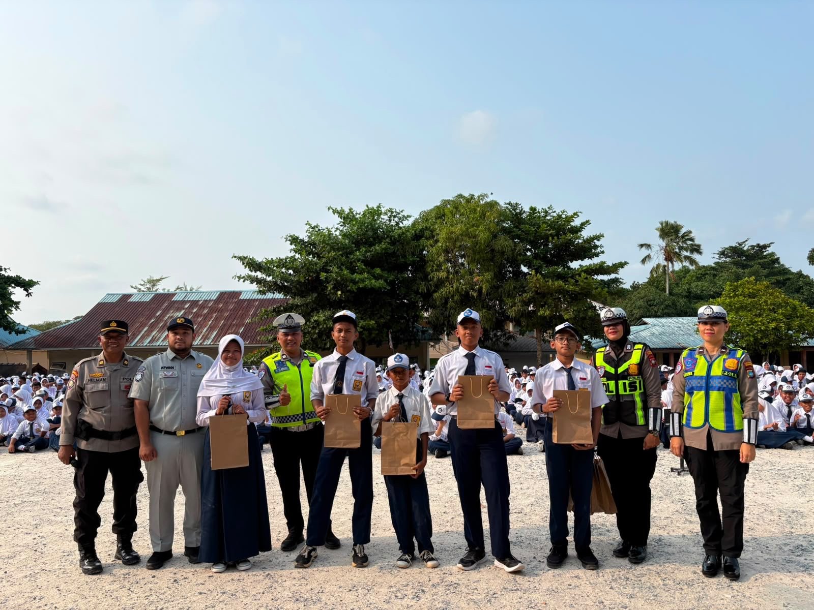Jasa Raharja Tanjungpinang bersama Unit Kamsel Satlantas Polresta Tanjungpinang menggelar Kegiatan Pengajar Peduli Keselamatan Lalu Lintas (PPKL) di SMPN 7 Tanjungpinang