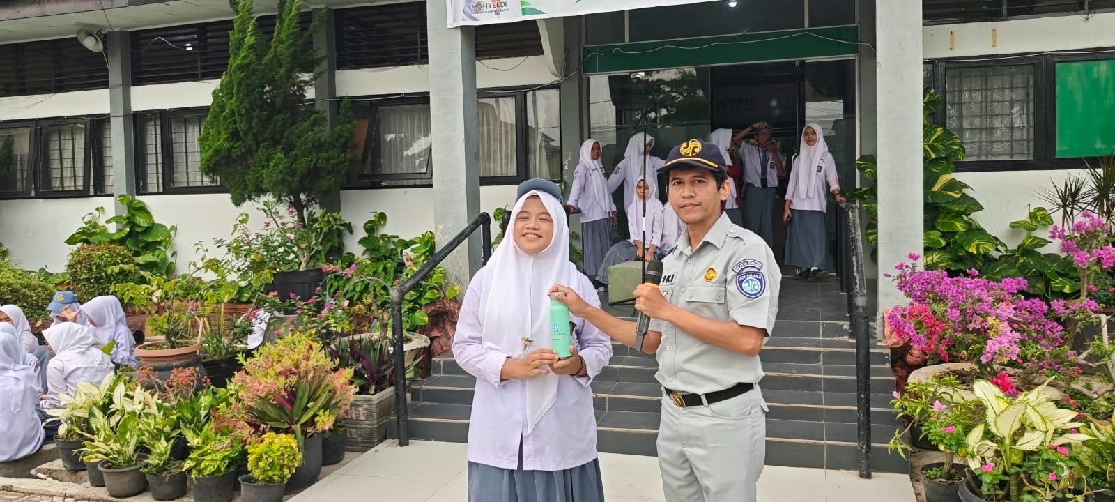Jasa Raharja Sumbar Edukasi Keselamatan Berlalu Lintas kepada Siswa SMK Negeri 1 Payakumbuh