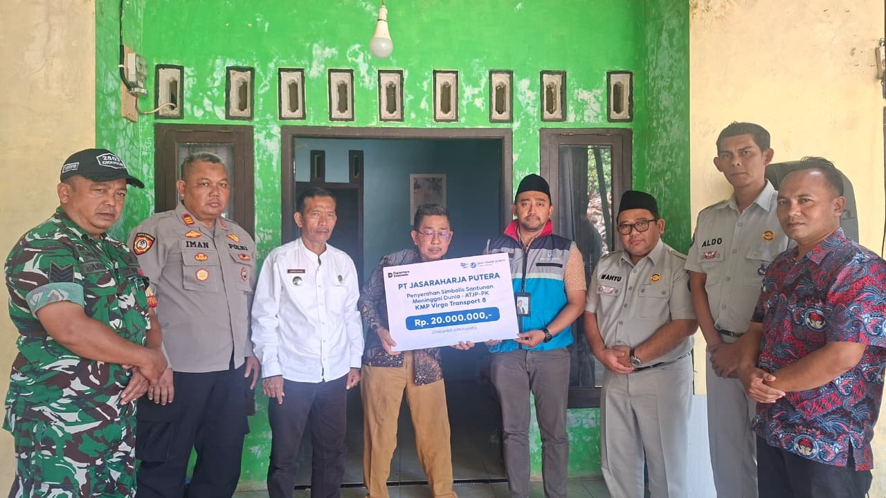 PT Jasa Raharja dan PT Jasa Raharja Putera Serahkan Santunan kepada Korban Kecelakaan Kapal KM Virgo Transport 8 di Perairan Masalembo